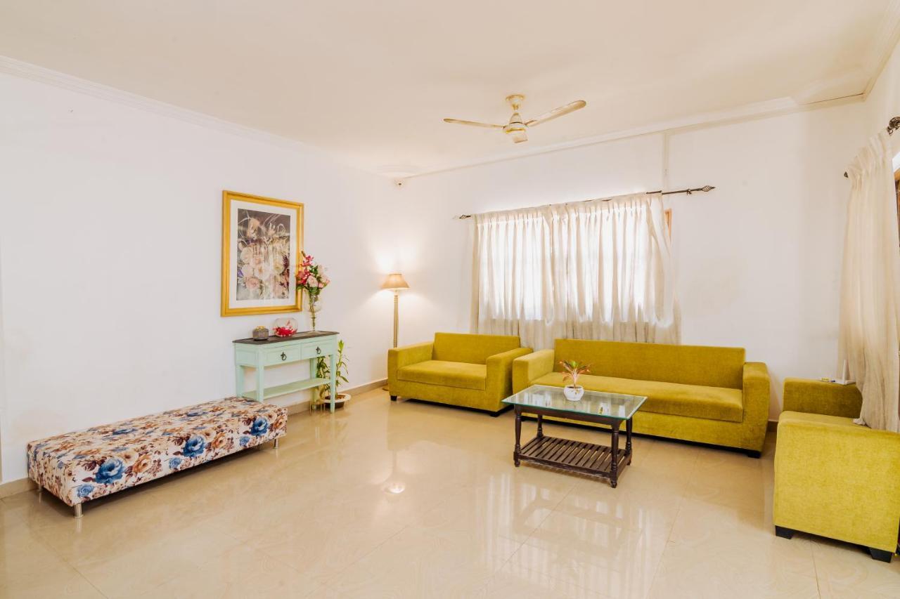White House In Goa, Truly Amazing Experience Bed and Breakfast Saligao Eksteriør billede